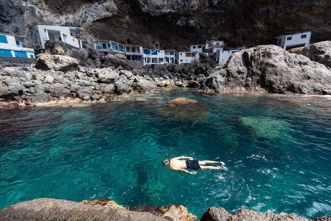 Casa Alba, Casa Rural Con Piscina-Spa Climatizada Hasta 34º Gratuito Y Vistas Al Mar Puntallana Esterno foto